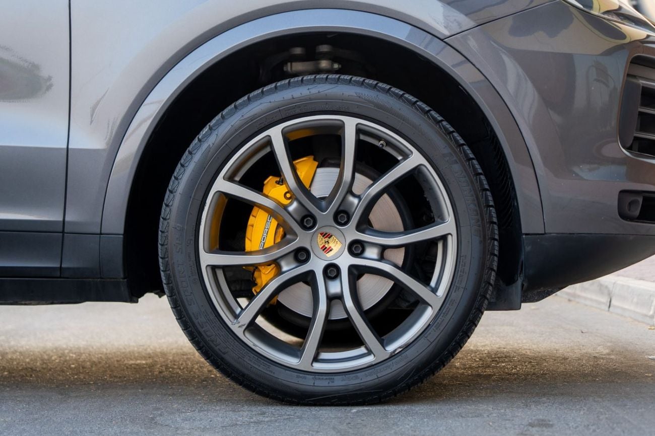 Porsche Cayenne STANDARD