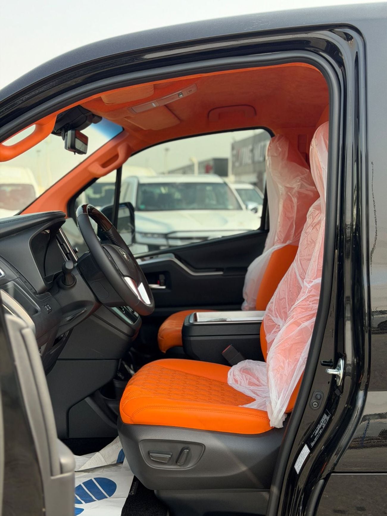 Toyota Granvia PREMIUM PETROL FULL OPTION WITH VIP EDITION