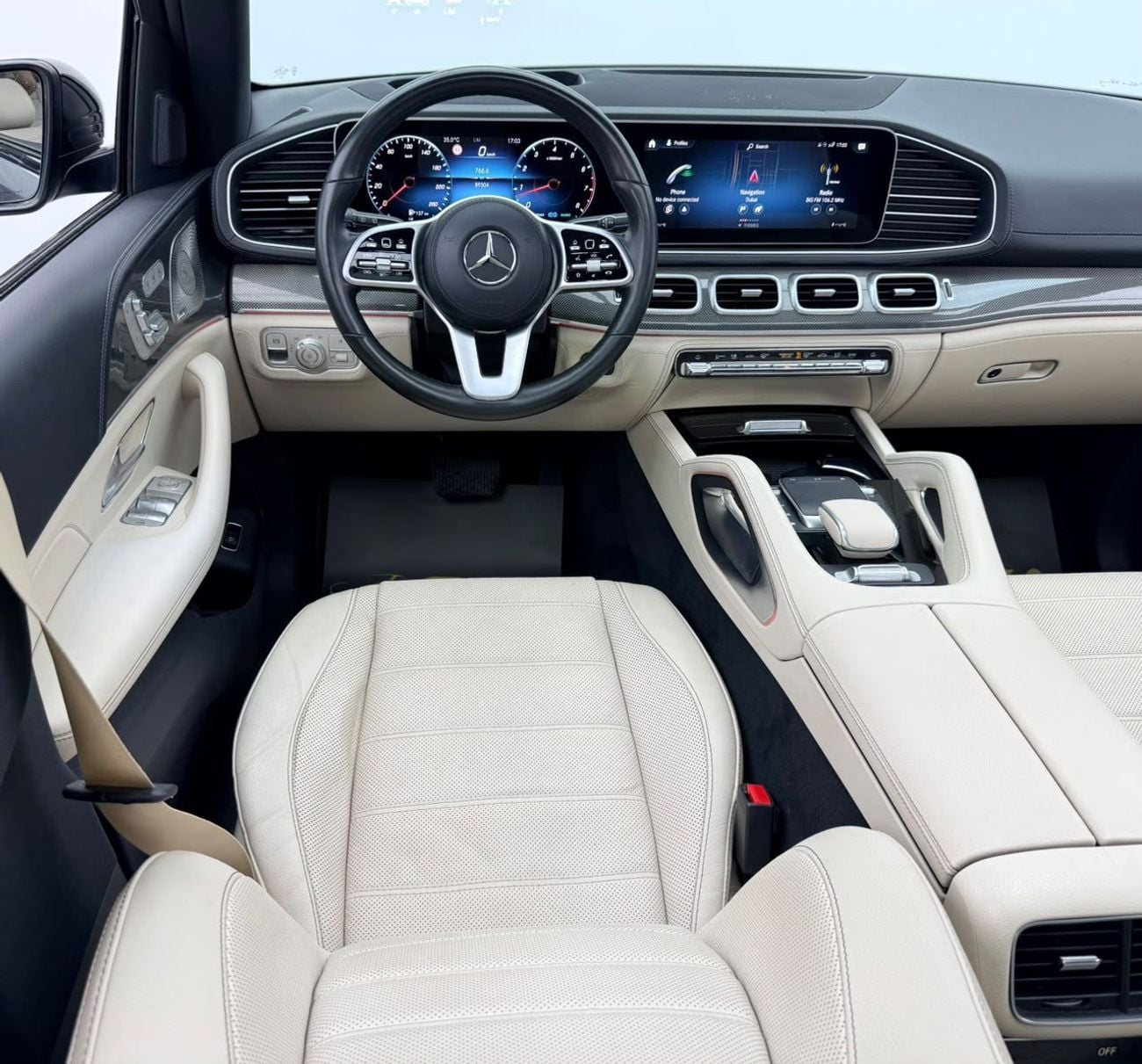مرسيدس بنز GLE 450 4MATIC مرسيدس بنز GLE450 AMG 4MATIC موديل 2021، مع ضمان، وسجل صيانة كامل لدى مرسيدس، كاملة المواصفات، خليجي