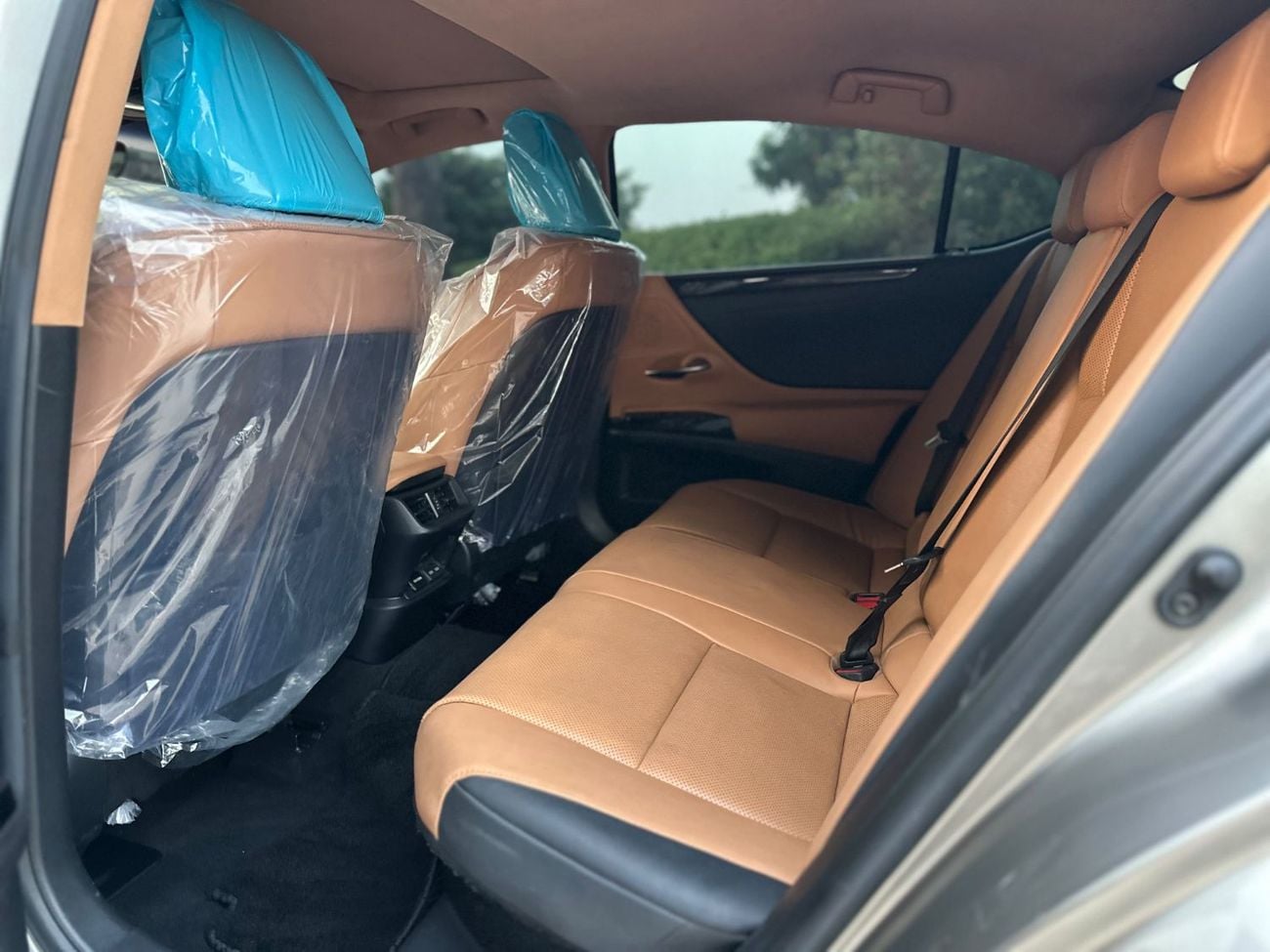 لكزس ES300h PREMIER