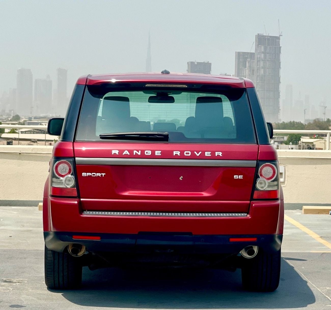 Land Rover Range Rover Sport HSE RED