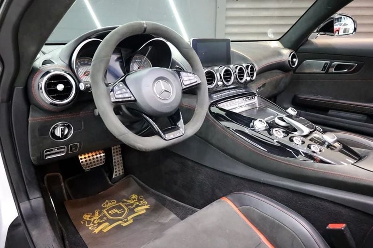 Mercedes Benz AMG GT C 2018 Mercedes-Benz AMG GT C, Carbon Fiber Interior, Burmester High-End Surround Sound System!!