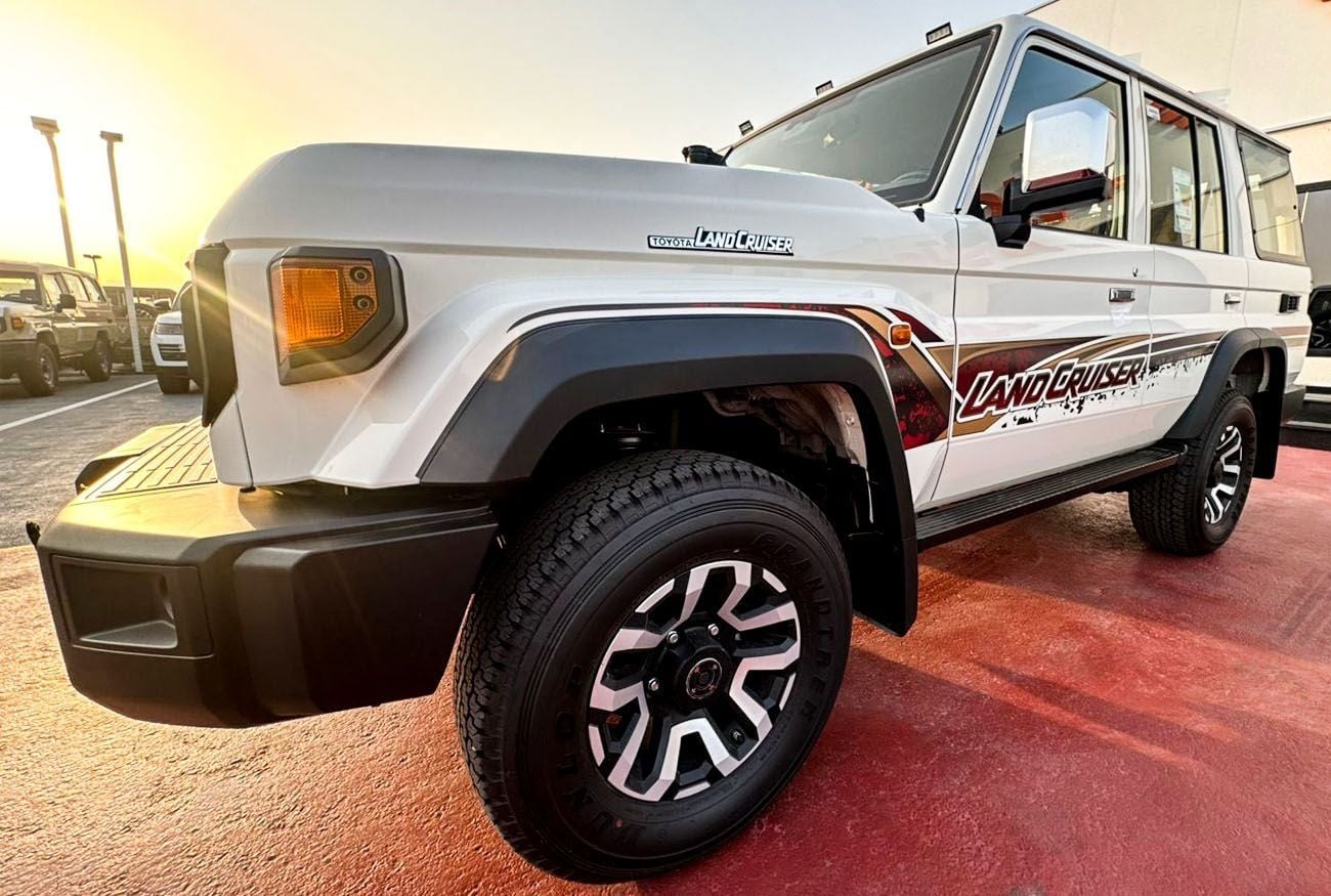 Toyota Land Cruiser 70 LC76 LX