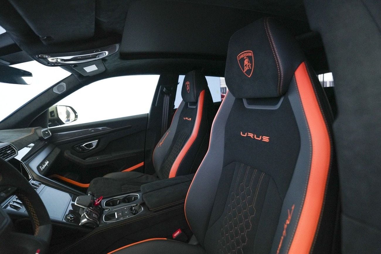 لامبورغيني اوروس PERFORMANTE