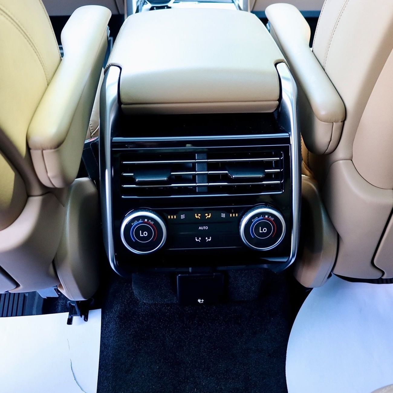 Land Rover Range Rover AUTOBIOGRAPHY LWB P530