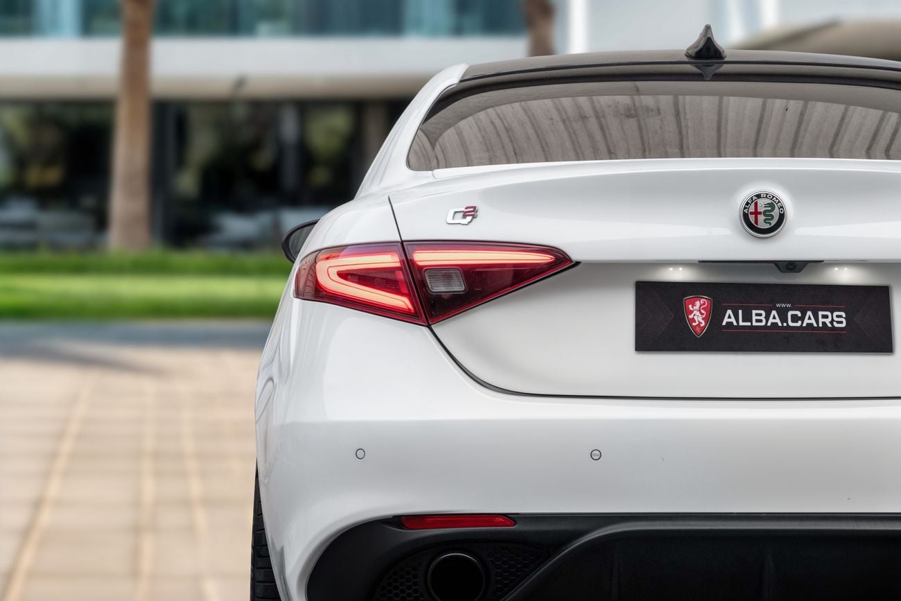 Alfa Romeo Giulia Veloce Giulia Veloce | 2,115 P.M | 0% Downpayment | LOW KM | WARRANTY