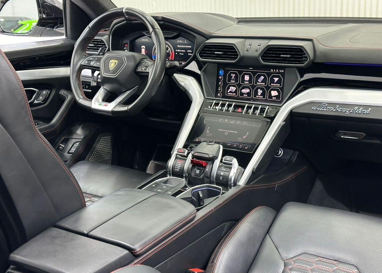 Lamborghini Urus Std 2019 Lamborghini Urus Vip Seats, Warranty, Service History, Full Options, Low Kms, GCC