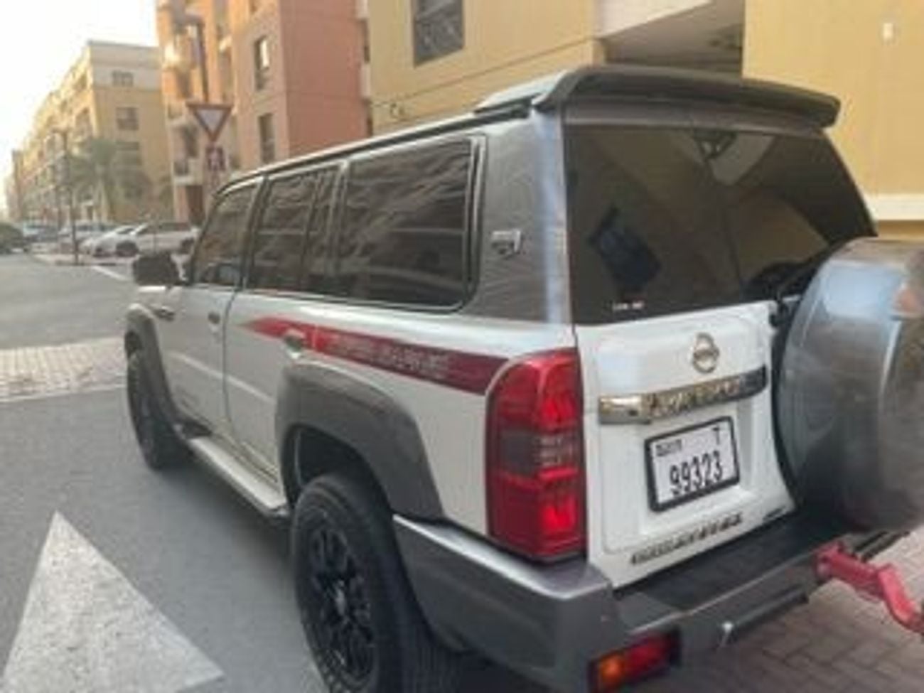 Nissan Patrol SUPER SAFARI 2019 GCC SINGLE OWNER IN MINT CONDITION