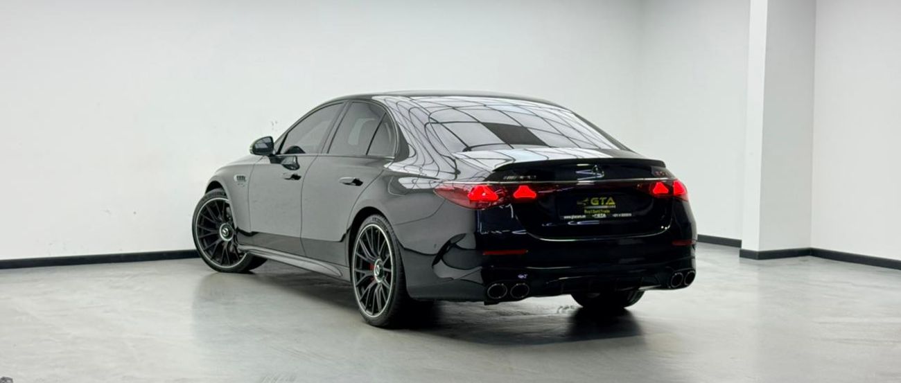 مرسيدس بنز E 53 AMG 4MATIC+ HIGH مرسيدس بنز E53 S AMG موديل 2026، ضمان مرسيدس بنز حتى 2030، مقصورة داخلية من ألياف الكربون، عداد كيلو