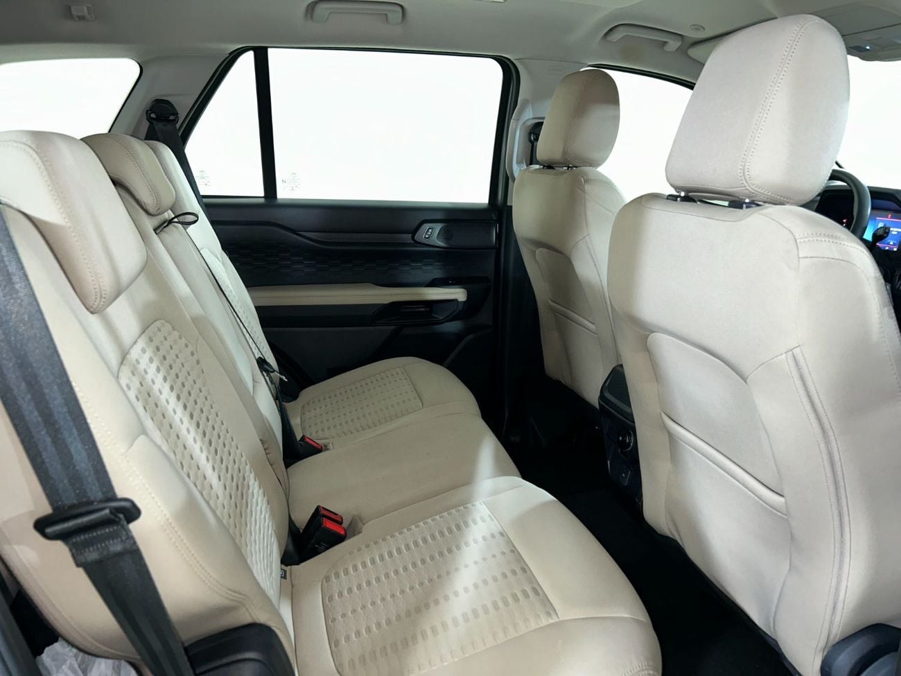 Ford Everest XLS EVR225 /AL TAYER MOTORS / AL QOUZ SHOWROOM
