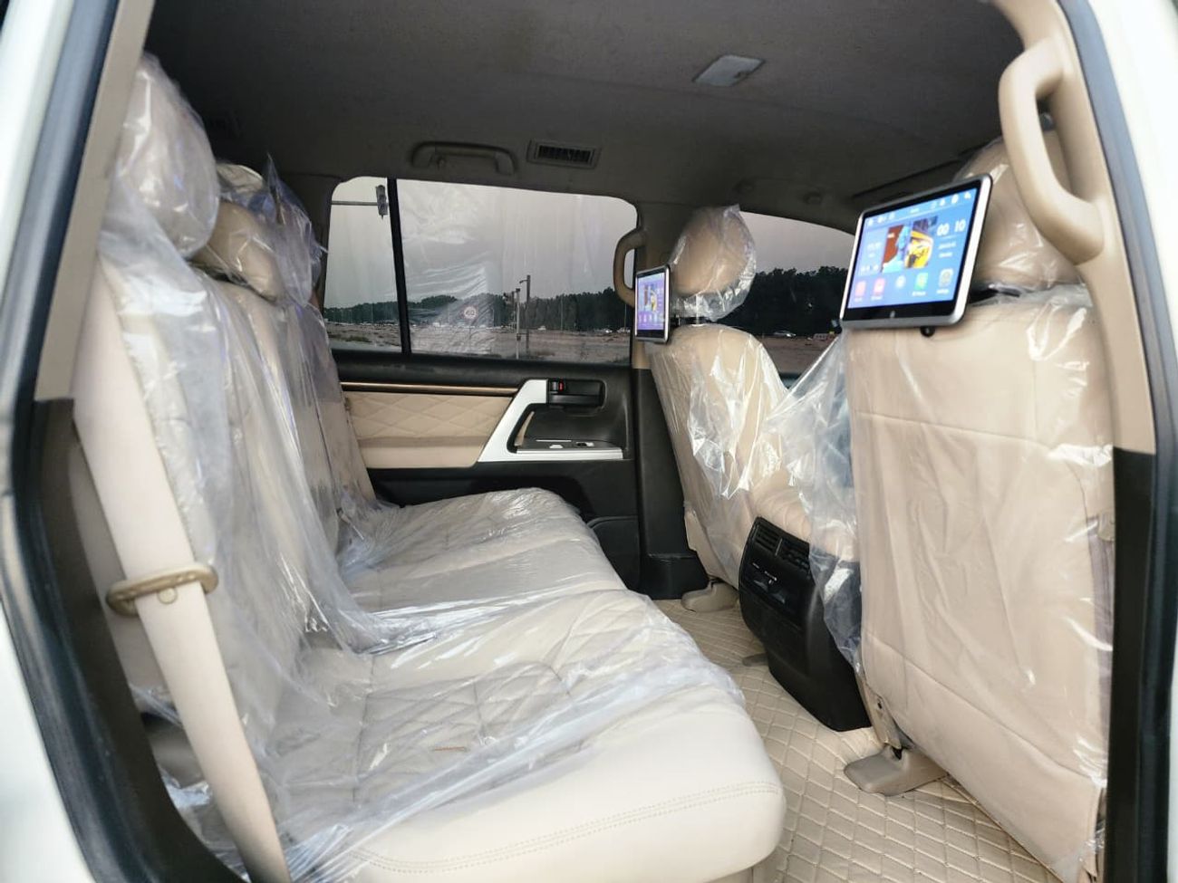 Toyota Land Cruiser GXR UPGRADE 2025