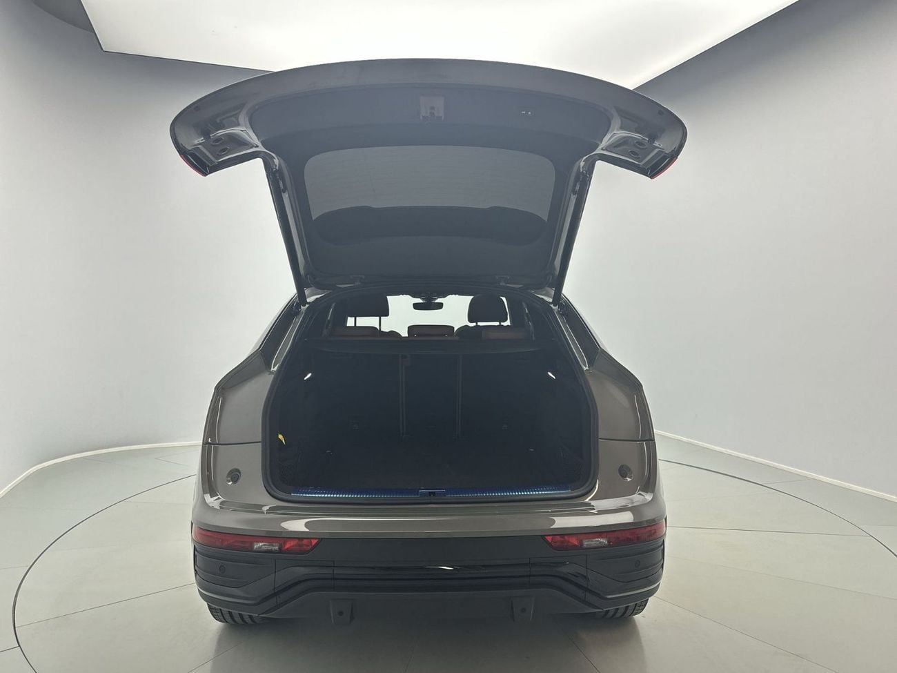 Audi Q5 45 TFSI SPORTBACK S-LINE (Ref# 003106)