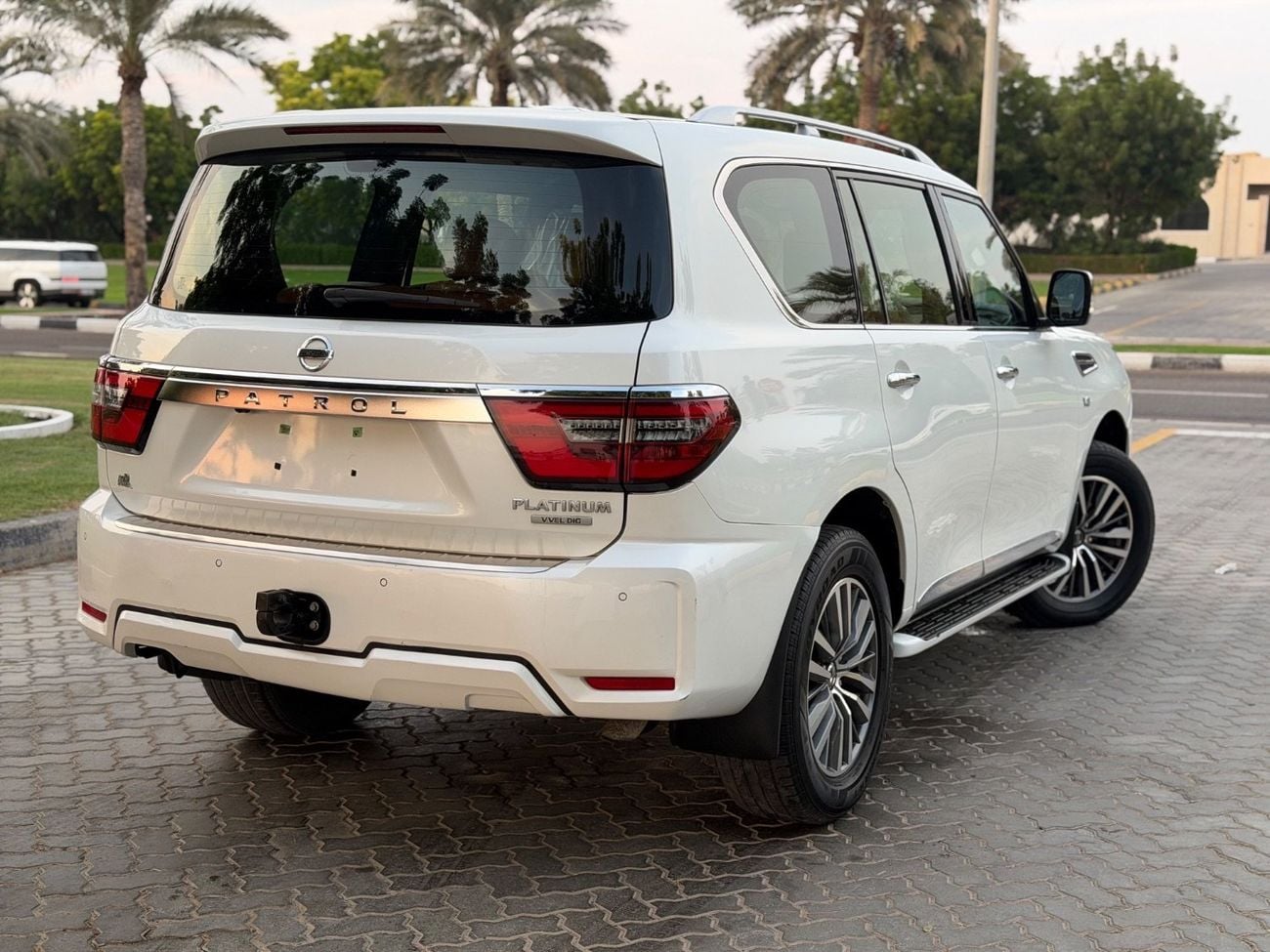 Nissan Patrol SE TITANIUM v6