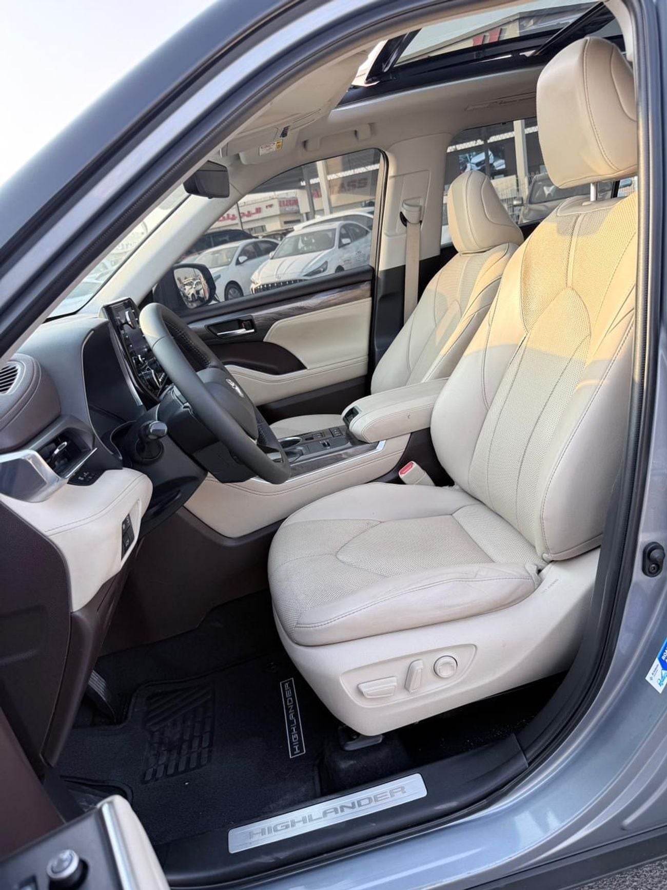 Toyota Highlander VXR Hybrid platinum panoramic, 360 camera