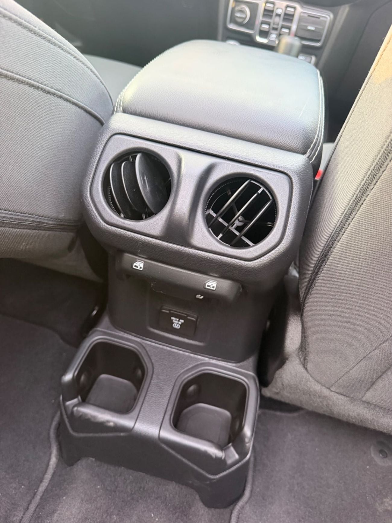Jeep Wrangler Sahara 2.0L Full option
