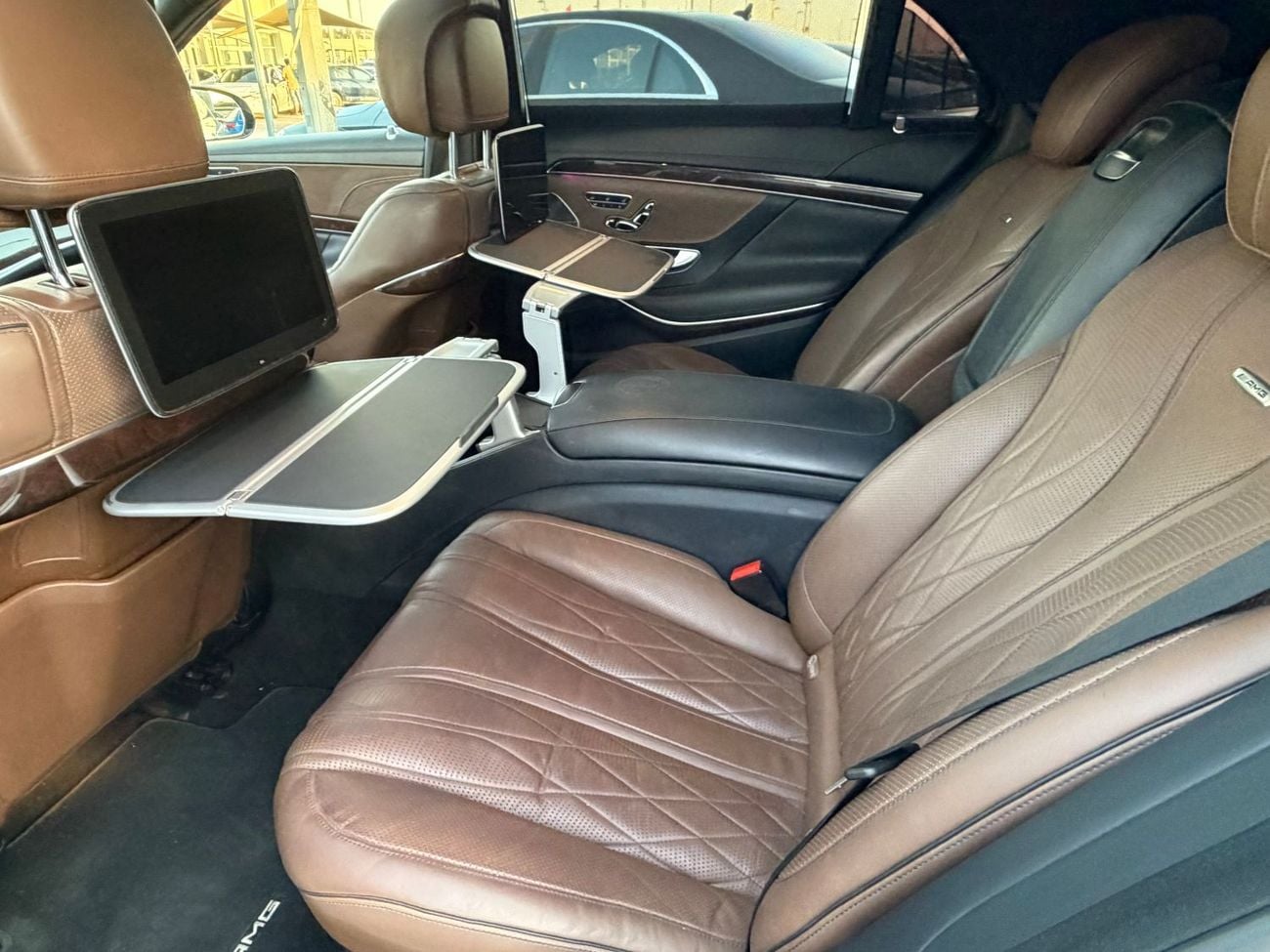 Mercedes Benz S63 AMG STANDARD