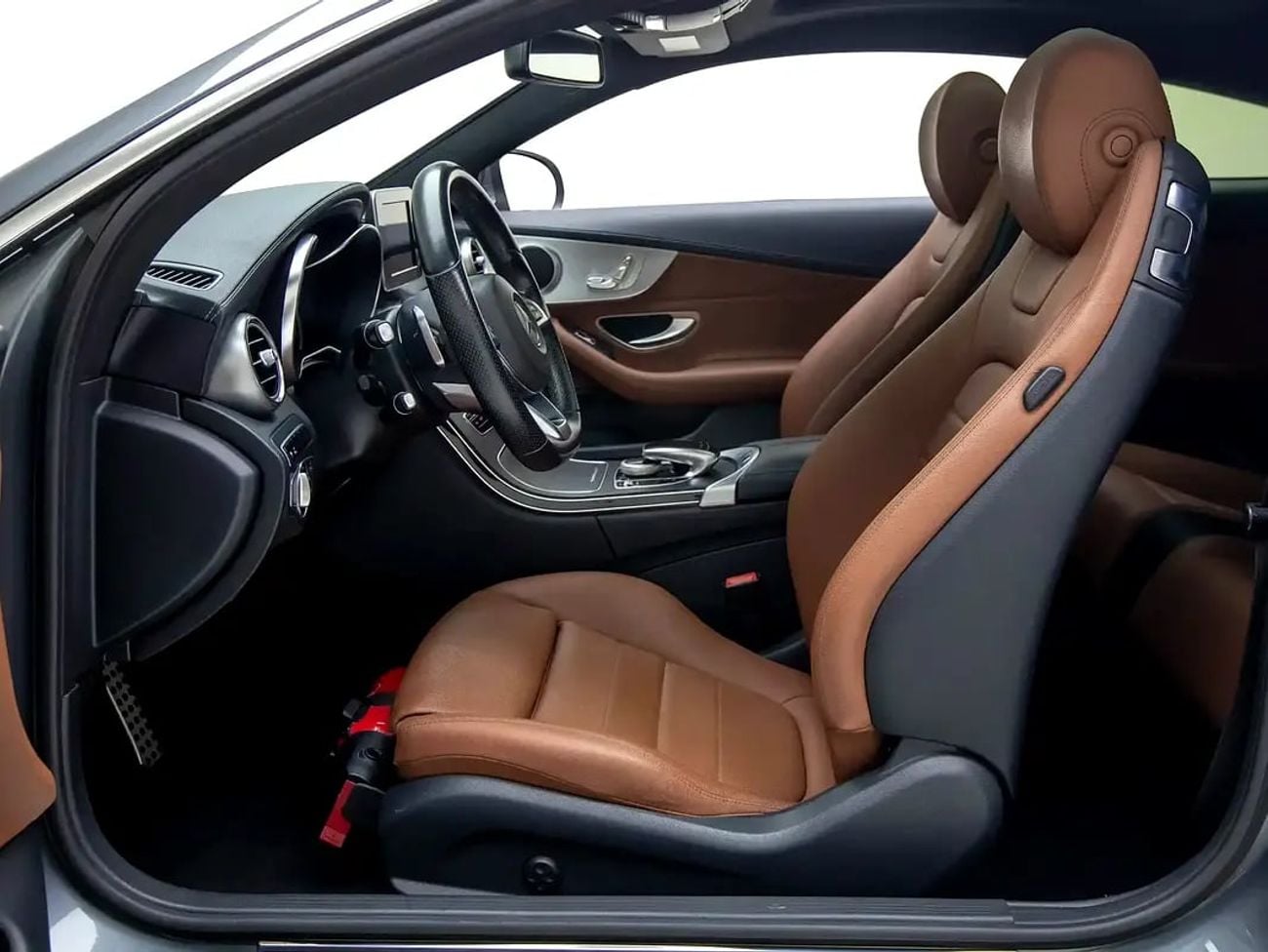 Mercedes Benz C 200 Coupe C200 Coupe | GCC Specification | Grey Exterior | Luxury Coupe