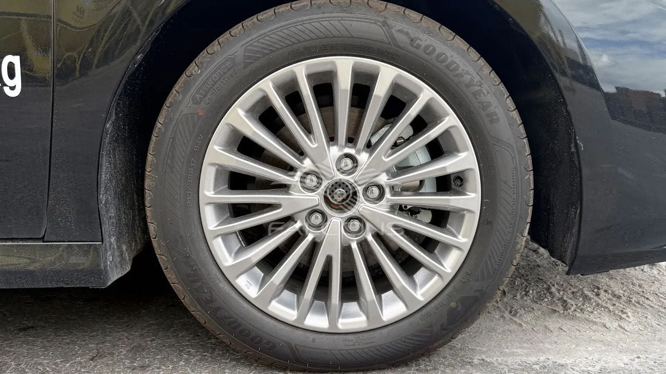 Toyota Camry GLE Toyota Camry 2.0G Premium Gasoline AT