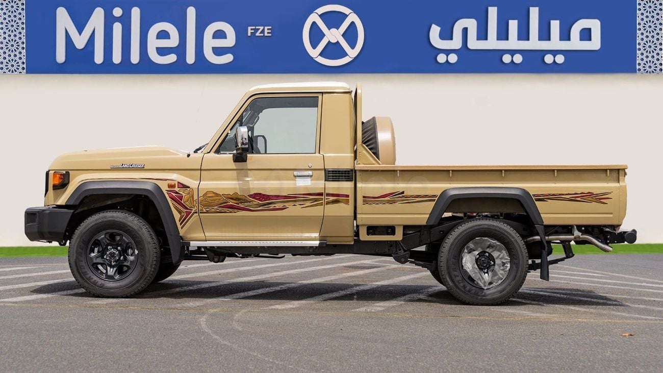 تويوتا لاند كروزر بيك أب 70 LC79 LX LX