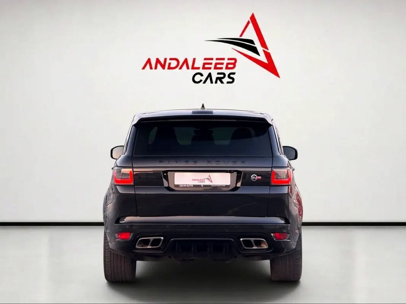 Land Rover Range Rover Sport SVR | 5.0L SUPERCHARGED V8 | 575 HP | GCC | | ORIGINAL PAINT
