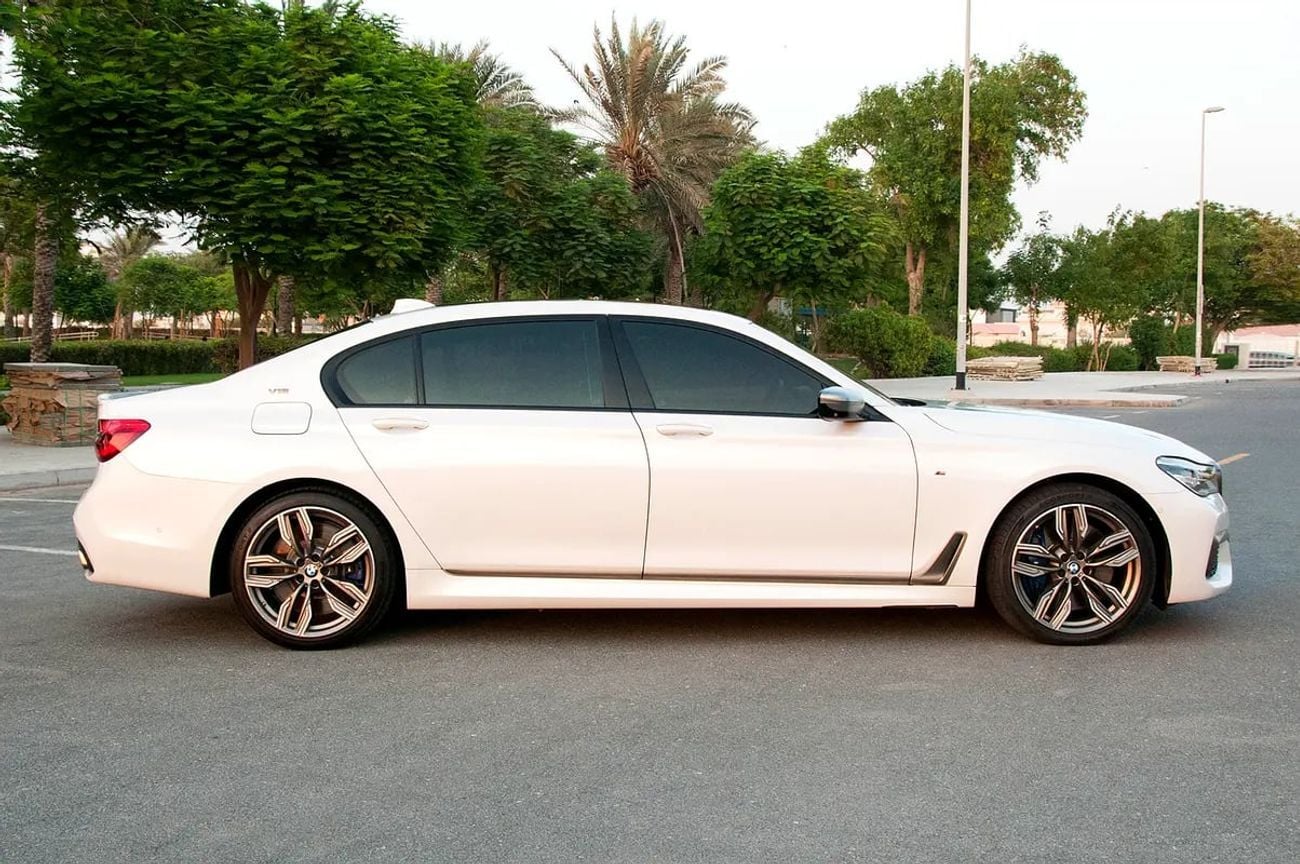 BMW M760Li M760Li | GCC Specs | V12 | Low Mileage | Full Service History