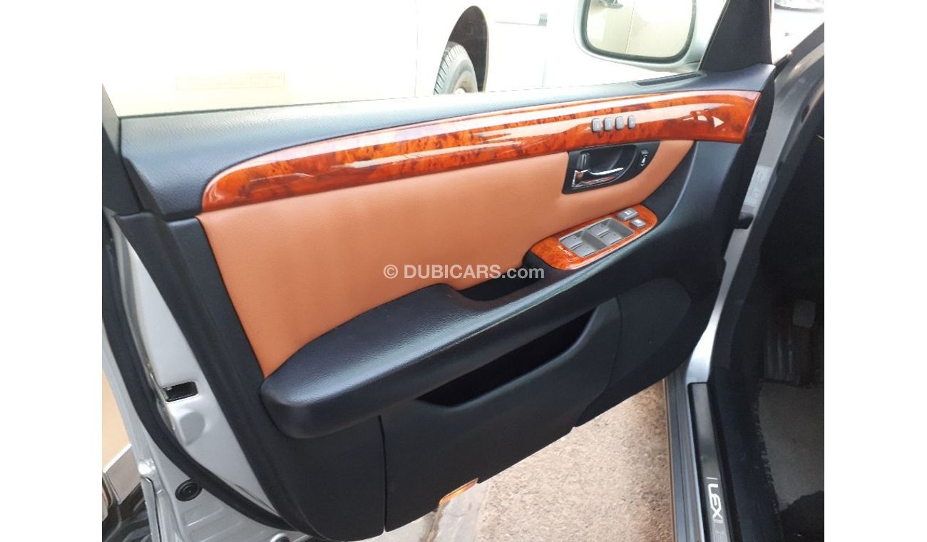 Lexus LS430