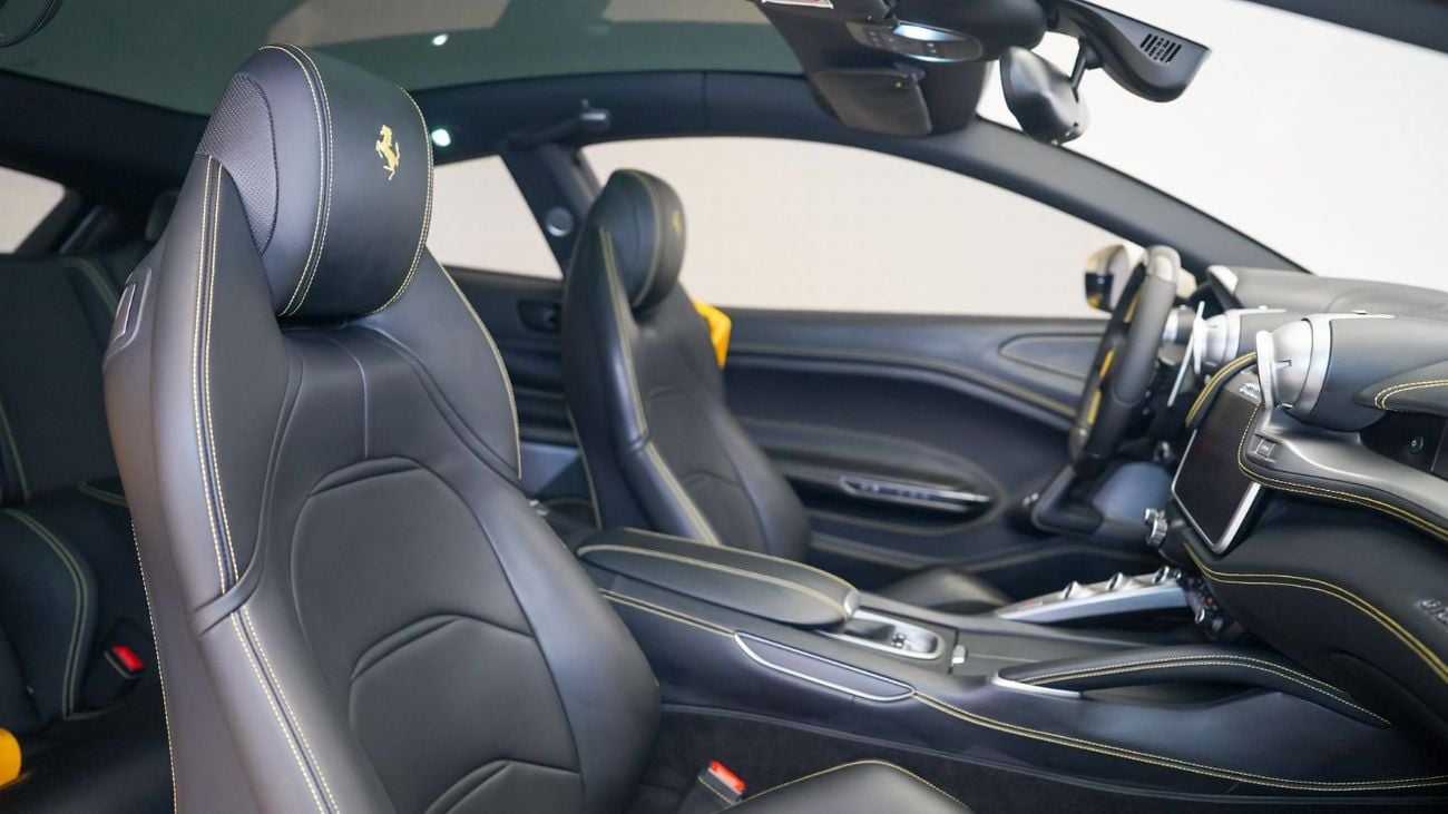 Ferrari GTC4