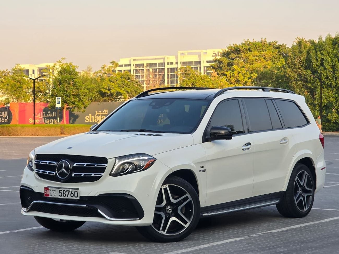 Mercedes Benz GLS500 STANDARD 2018 Mercedes-Benz GLS 550 - American Specs - Excellent Condition