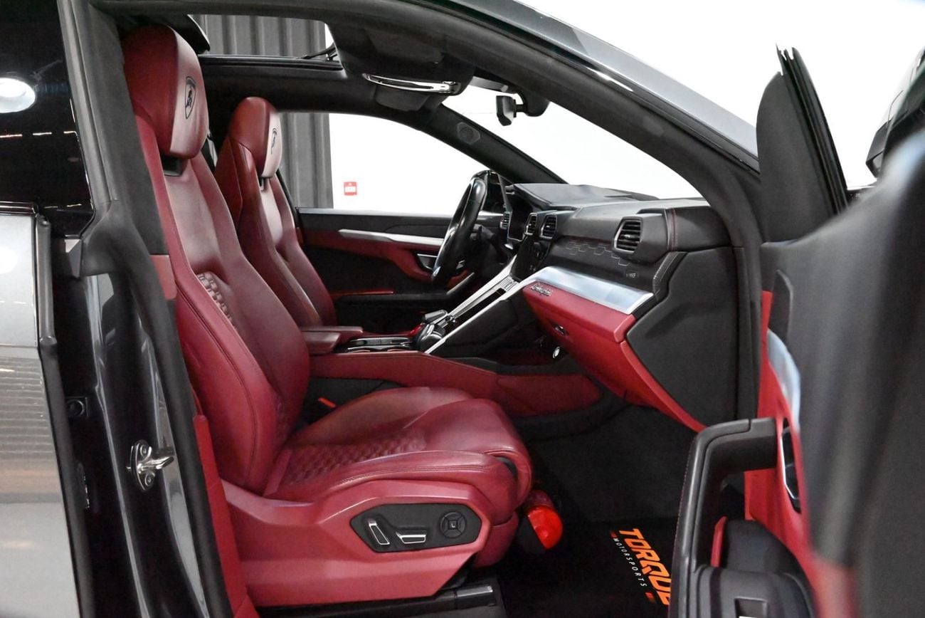 Lamborghini Urus STD 2019 Lamborghini Urus, Service History, 1 Year Warranty, Excellent Condition, GCC