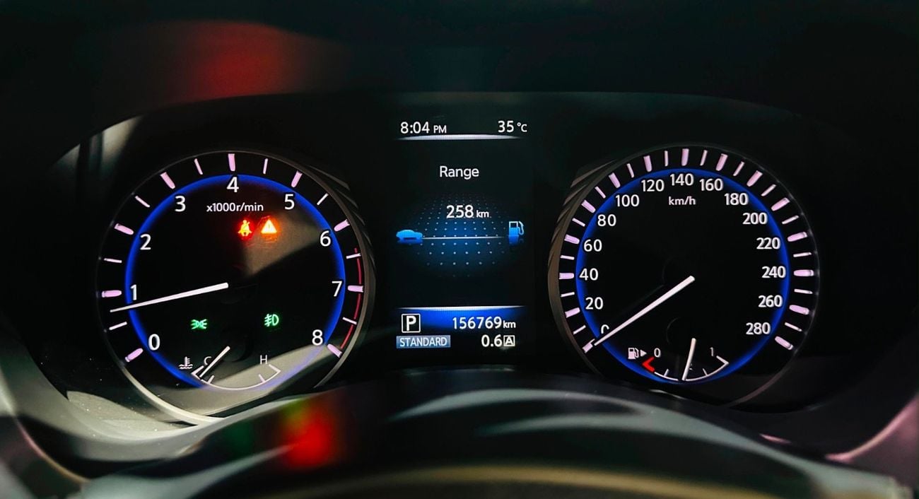 Infiniti Q60 PREMIUM LUXE