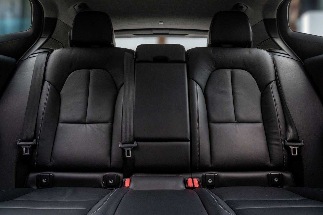 فولفو XC 40 B4 ULTIMATE DARK XC40 B4 Ultimate Dark | 1,861 P.M | 0% Downpayment | UNDER WARRANTY