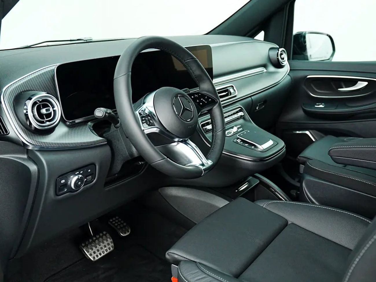مرسيدس بنز V 300 AVANTGARDE Dealer WARRANTY | GCC SPECS | V300 AMG Line