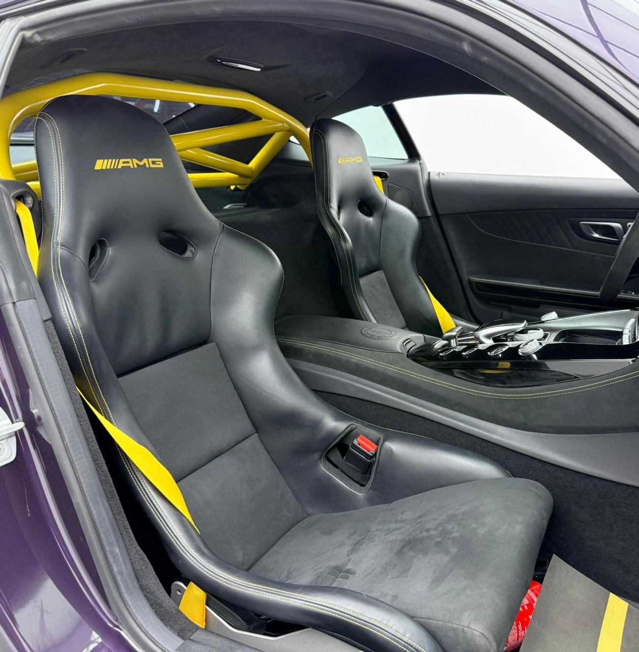 Mercedes Benz AMG GT R 2018 Mercedes AMG GT R AMG Coupe, Full Service History, Stage 2 Tuned, Excellent Condition, GCC