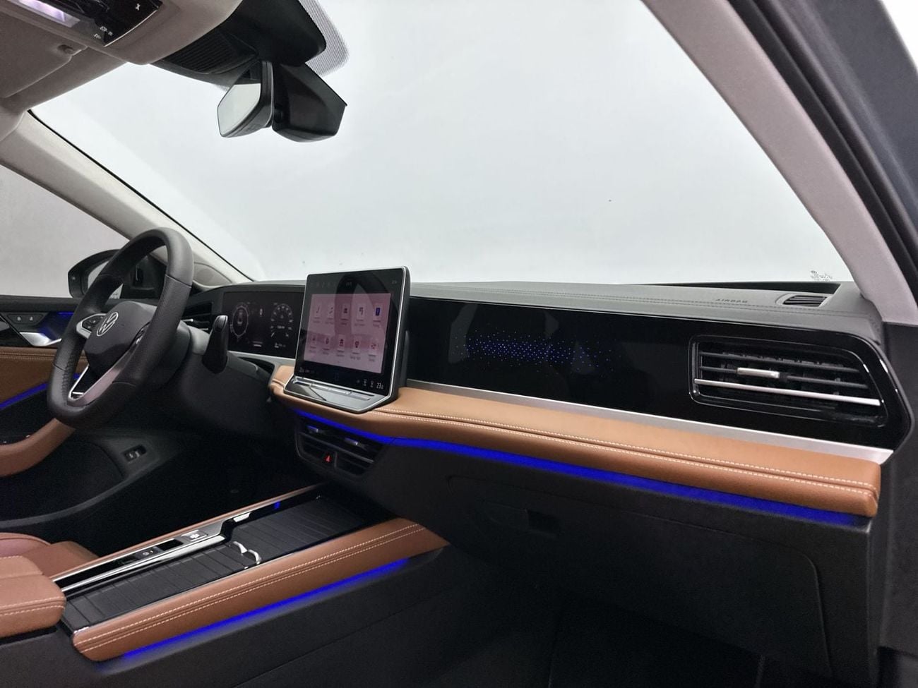 Volkswagen Passat COMFORTLINE Passat Comfortline 1.5L | 12.9” Infotainment | Panoramic Sunroof | ACC | Side Assist | Front Assist