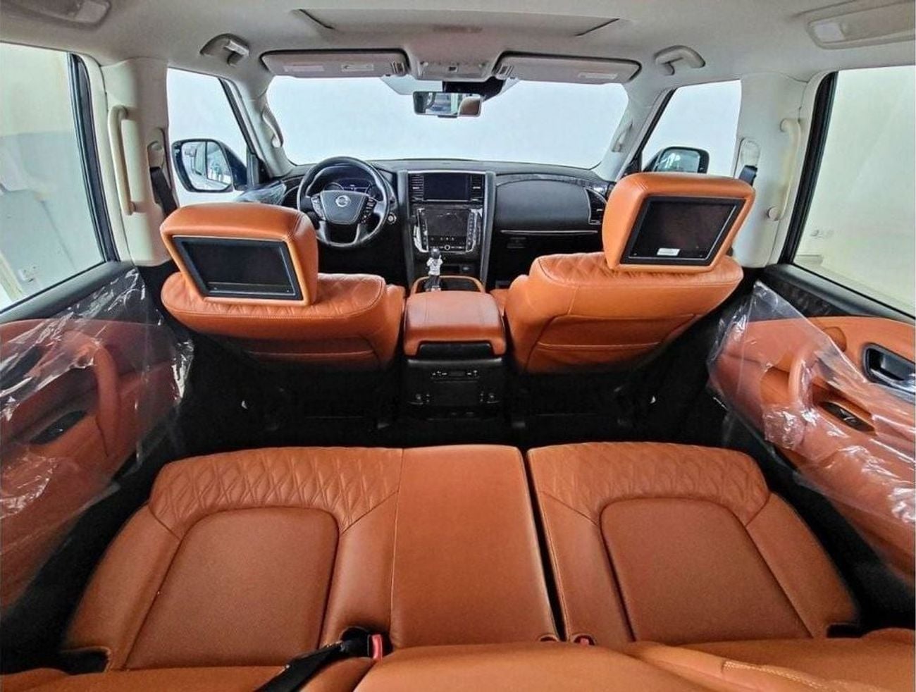 Nissan Patrol LE PLATINUM Agency maintained - 400 HP