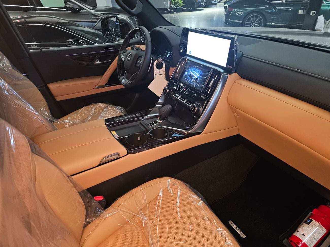 Lexus LX700h SIGNATURE 2026 Lexus LX 700h Signature Hybrid I ALFUTTAIM GCC Specs