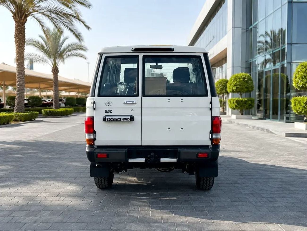 Toyota Land Cruiser Pick Up LC 76 LX