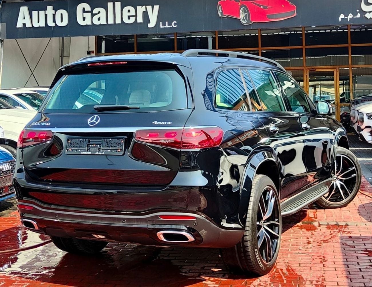 مرسيدس بنز GLS 450 4MATIC ضمان وخدمة AMG Premium Plus لمدة 5 سنوات حتى عام 2024 في دول مجلس التعاون الخليجي