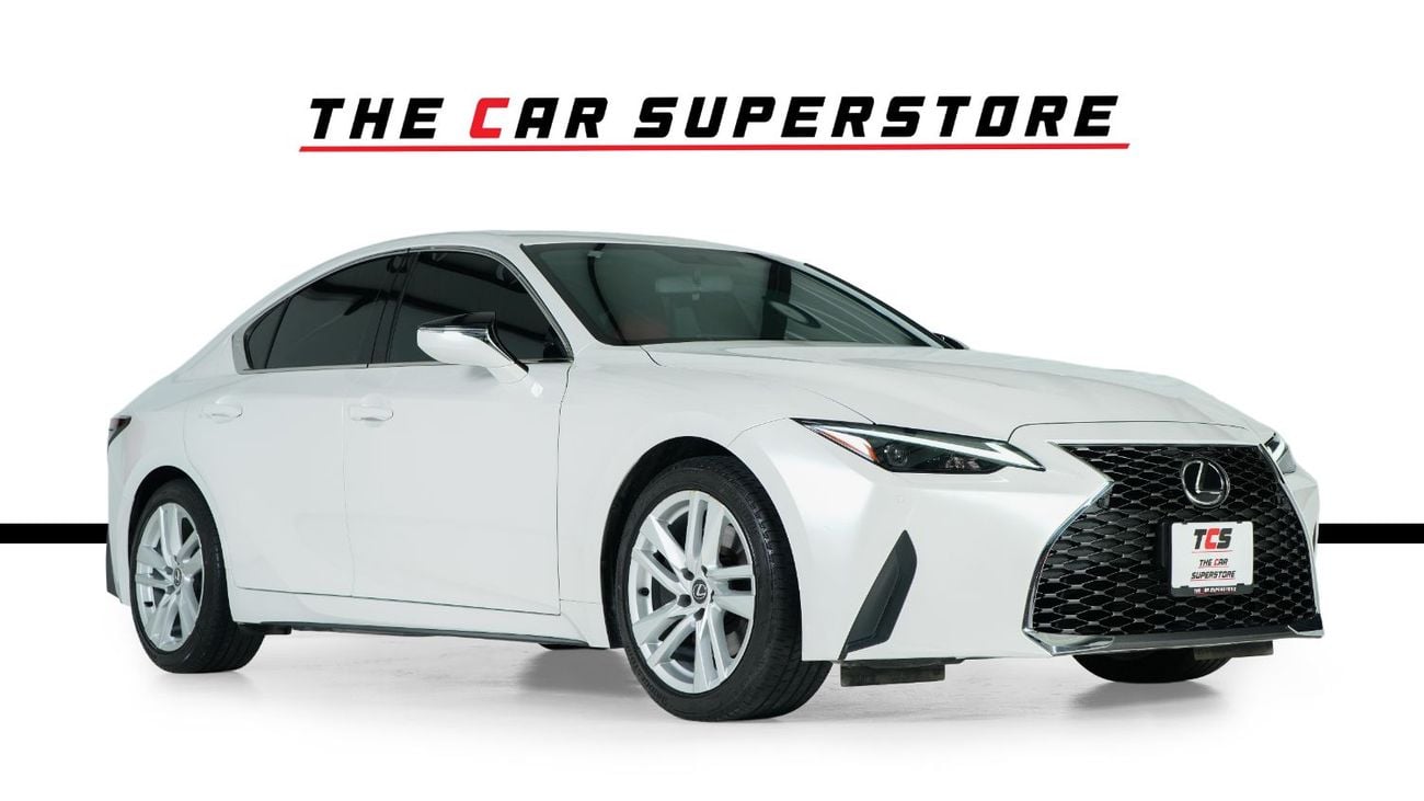 Lexus IS300 PREMIER GCC- warranty and Service package valid till November 2029