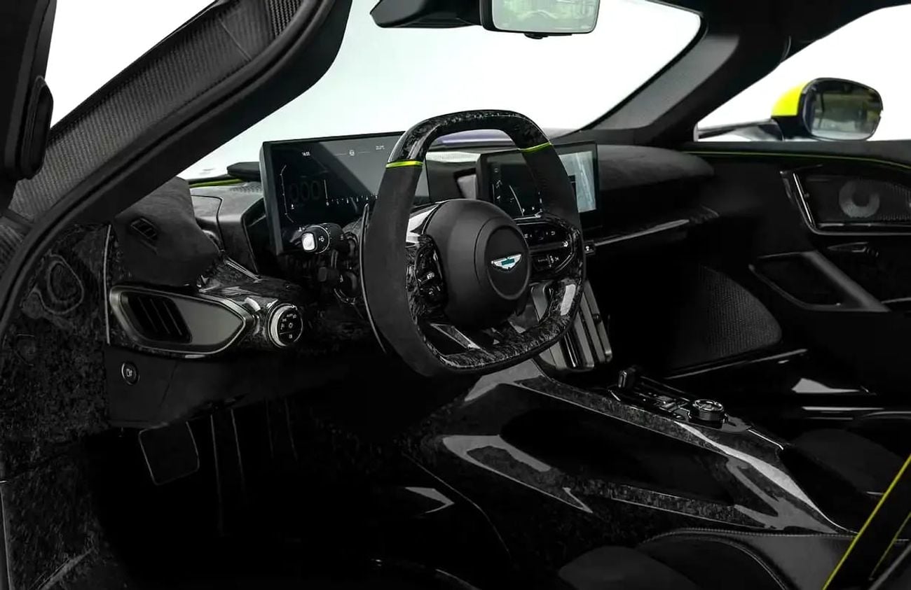 أستون مارتن فالهالا ستاندارد WARRANTY & SERVICE CONTRACT | 1 OF 999 | Q CARBON PACKS | MAGNESIUM WHEELS
