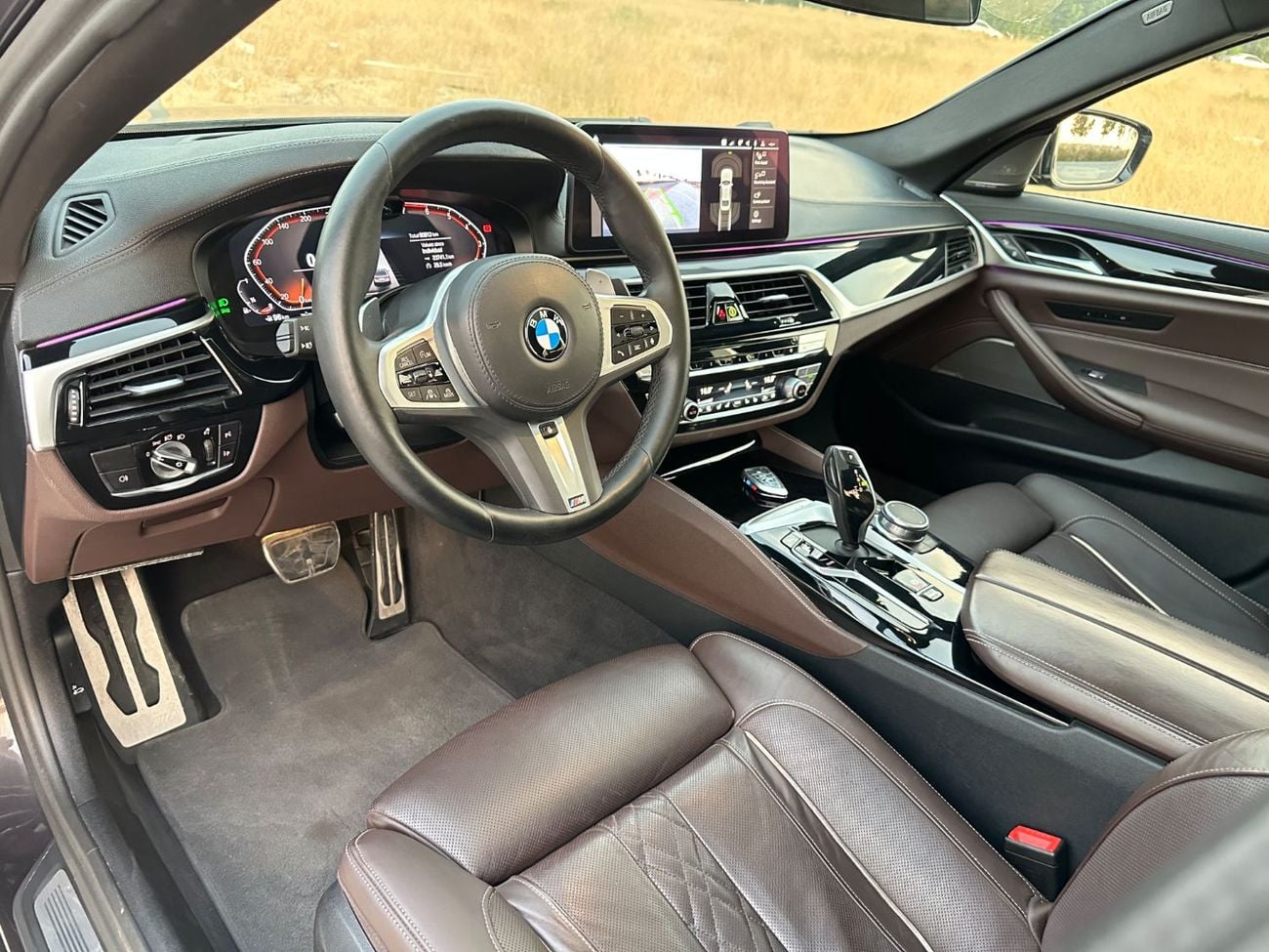 بي أم دبليو 530i لاكجوري لاين إكسكلوسيف