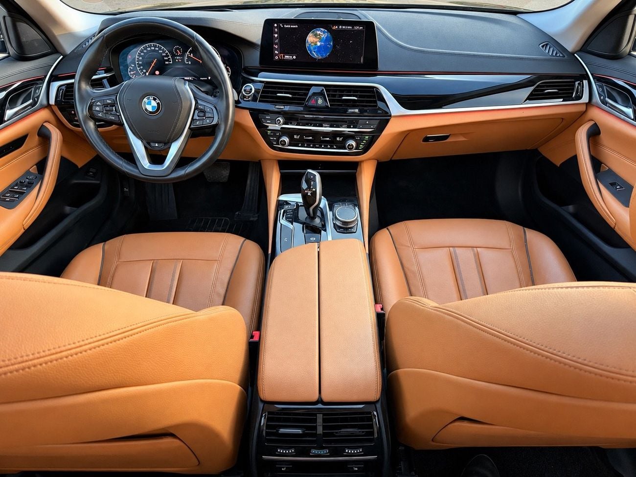 بي أم دبليو 520i إكزيكيوتيف BMW 520i Luxury Line | 2019