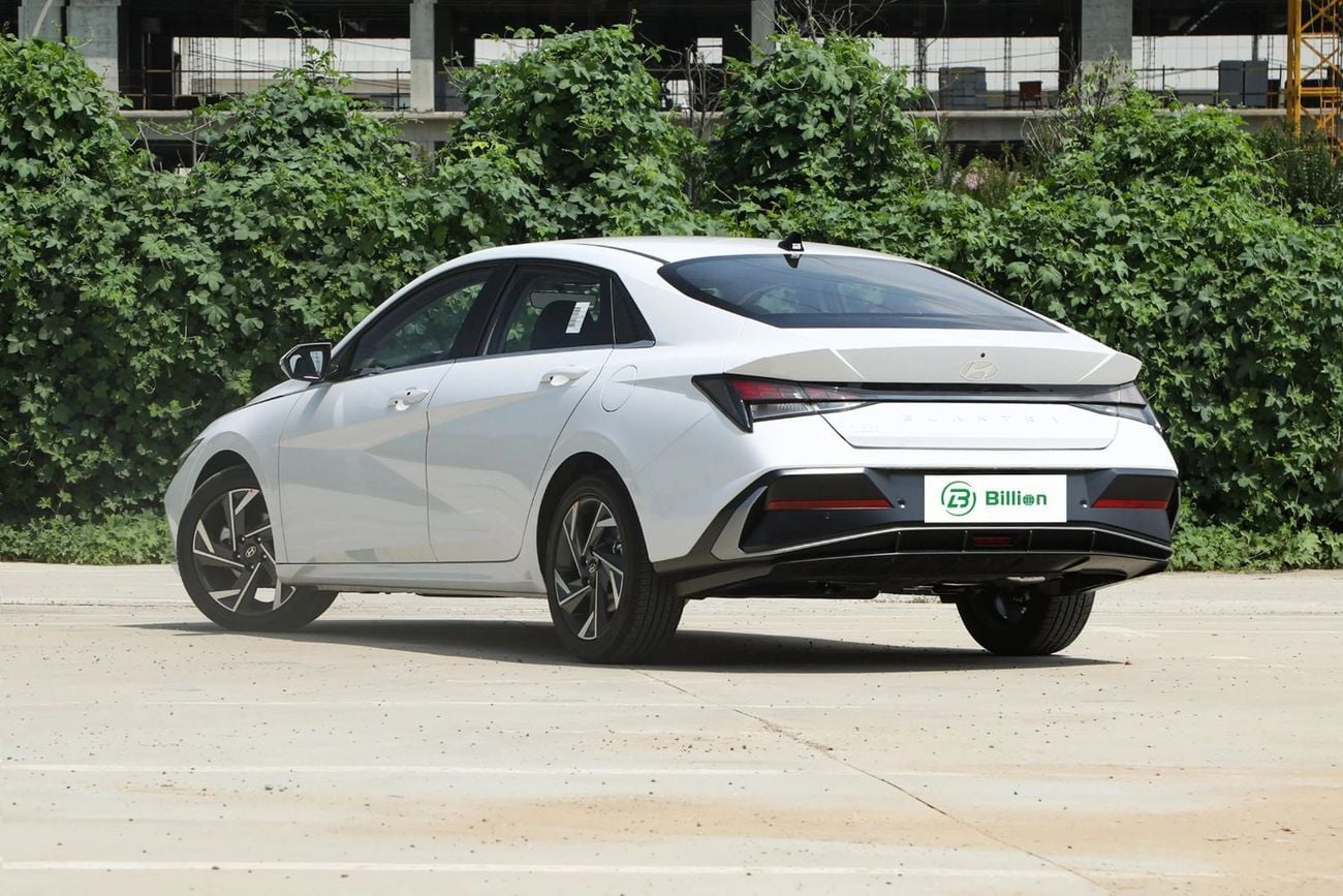 هيونداي إلانترا COMFORT Hyundai Elantra SMART 1.5