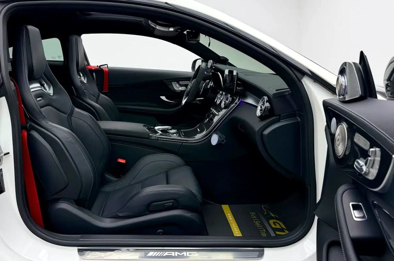 مرسيدس بنز C 63 AMG C63 S AMG, Warranty, Carbon Fiber Package, Very Low Km, Excellent Condition