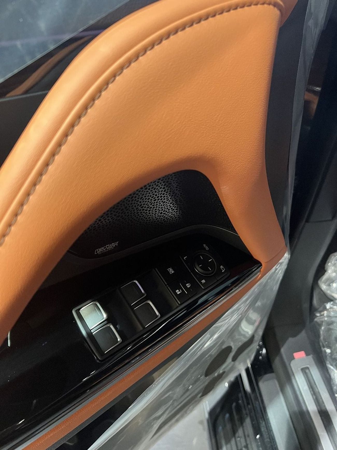 لكزس LX 600 VIP LX600 VIP 4-Seater Euro Spec