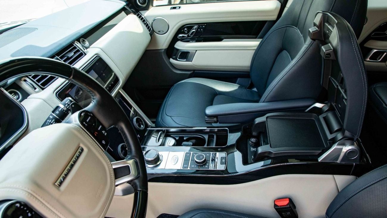 Land Rover Range Rover VOGUE | 2018 | For Local Registration +10%