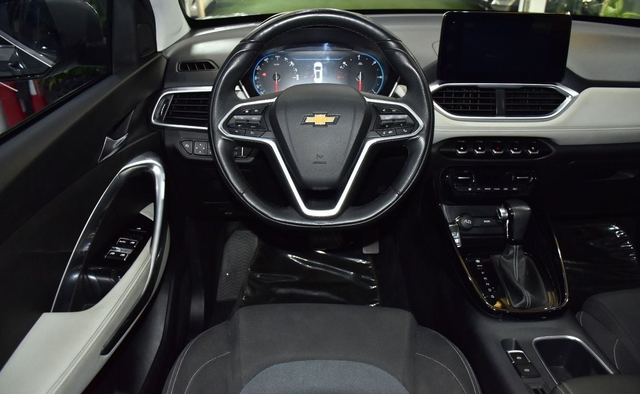 Chevrolet Captiva PREMIER EXCELLENT DEAL for our Chevrolet Captiva (2023 Model) in Grey Color GCC Specs