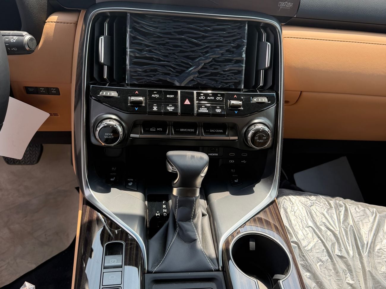 Lexus LX600 SIGNATURE