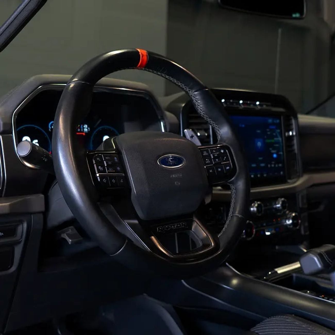 Ford F-150 RAPTOR CREW CAB LUX AED 4,407 pm • 0% Downpayment • Agency Warranty And Service Packa
