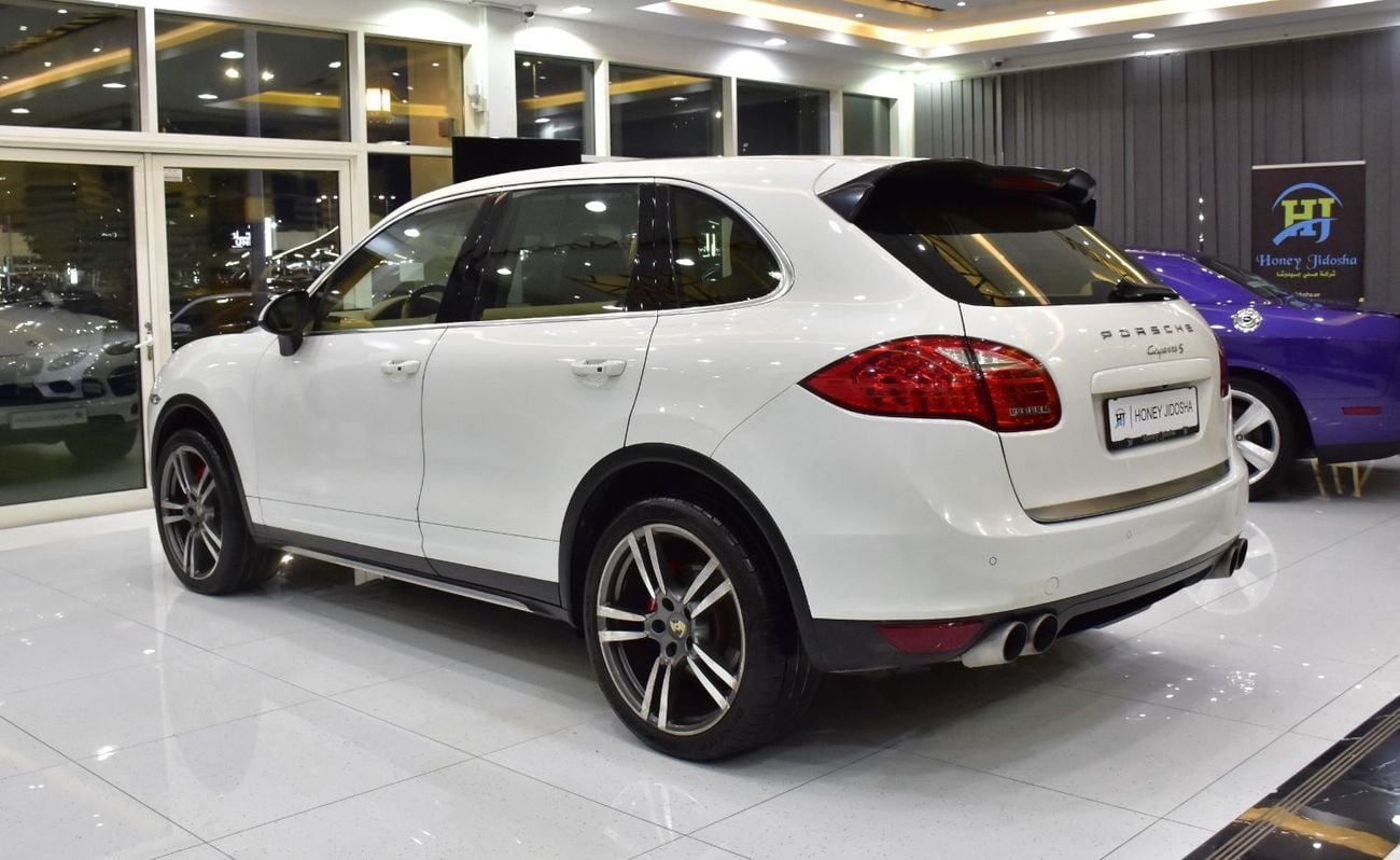 Porsche Cayenne STANDARD EXCELLENT DEAL for our Porsche Cayenne S ( 2014 Model ) in White Color GCC Specs